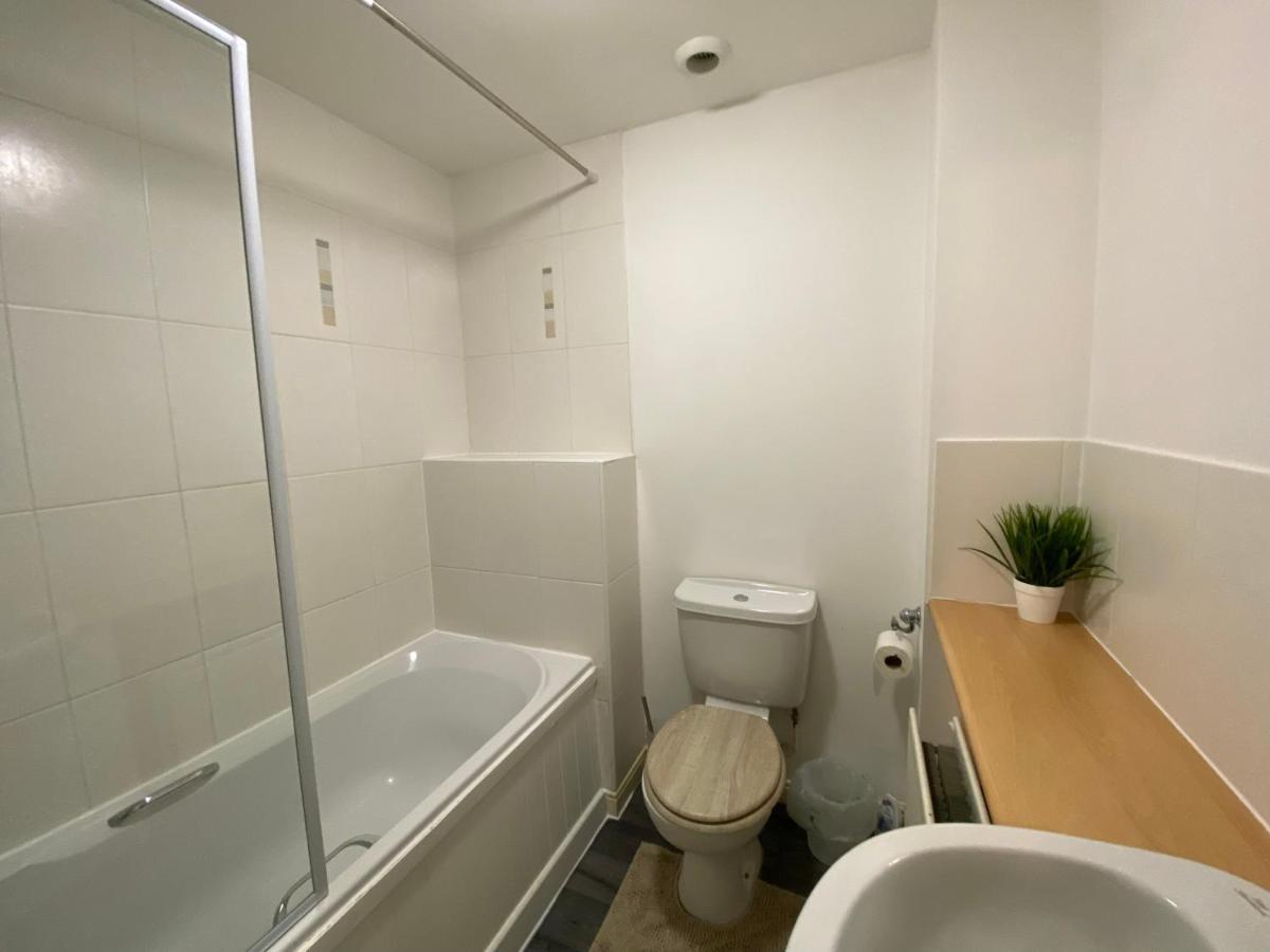 Wellingborough Cosy Hub Villa Great Harrowden Bagian luar foto